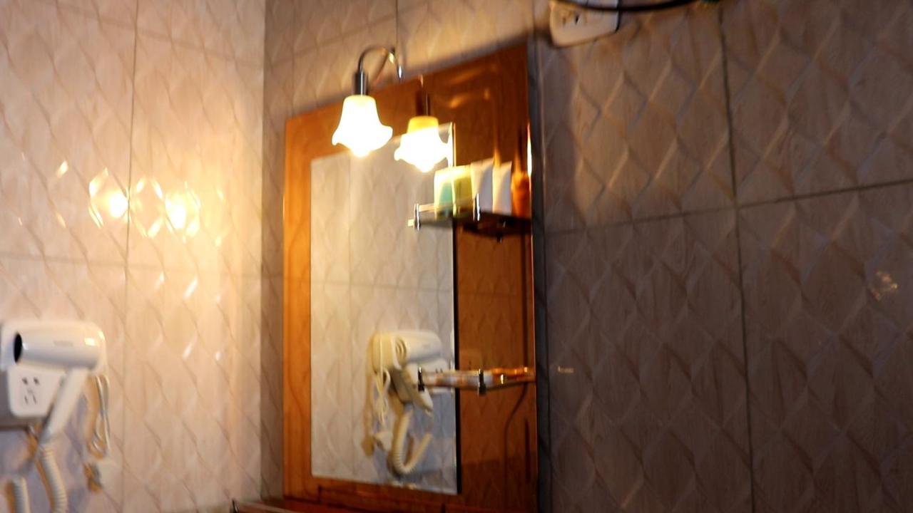 Bruhway Hotel Аддис-Абеба Экстерьер фото