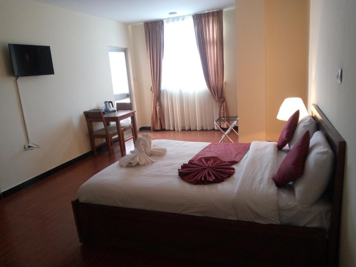 Bruhway Hotel Аддис-Абеба Экстерьер фото