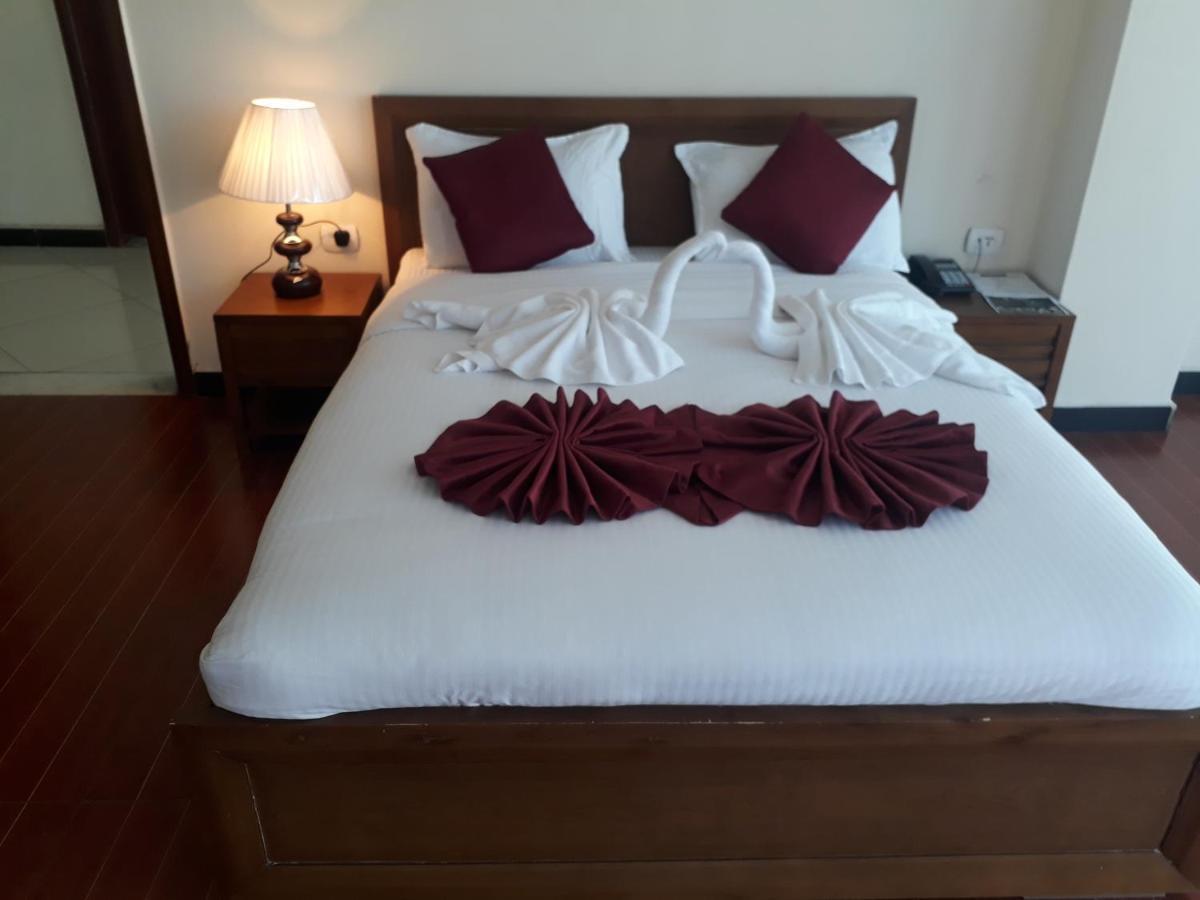 Bruhway Hotel Аддис-Абеба Экстерьер фото