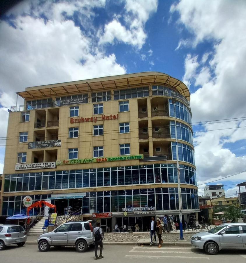 Bruhway Hotel Аддис-Абеба Экстерьер фото